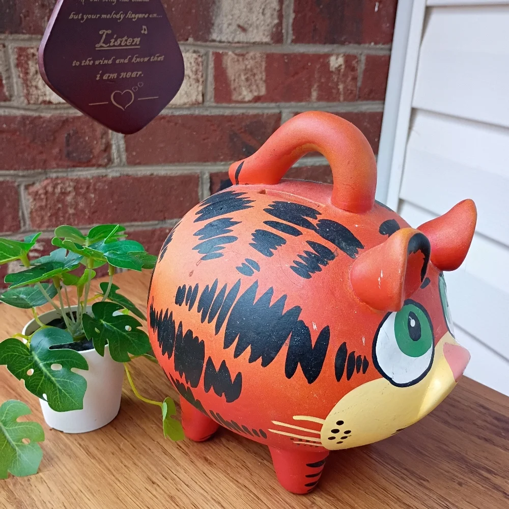 YUCATAN POTTERY HAND PAINTED CERAMIC GARFIELD PIGGY BANK